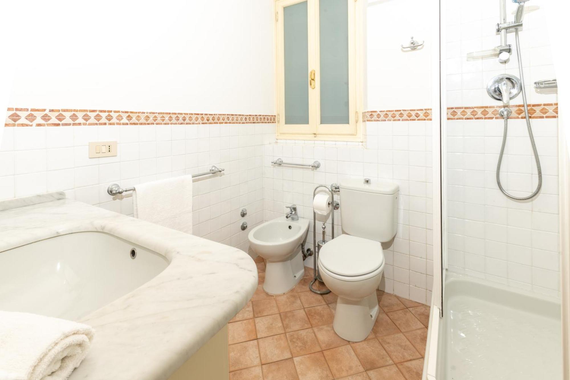Il Gallo - Charming Apartment In Lucca Heart Eksteriør billede